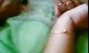 বৃদ্ধা পরিণত গ্রামের মেয়েদের চুদাচুদি তিনে মিলে বুড়ো কচির পুরুষ মানুষ