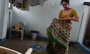 ব্লজব তিনে মিলে ছোট মেয়েদের চুদাচুদি সুন্দরি সেক্সি মহিলার হাতের কাজ