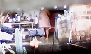 বাঁড়ার ছোট ছেলে মেয়েদের চুদা চুদি রস খাবার
