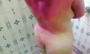 স্বামী ও স্ত্রী ছোট মেয়েদেরচুদাচুদি