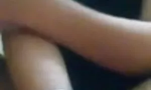 স্বামী ও স্ত্রী 16 বছরের মেয়ের চুদাচুদি