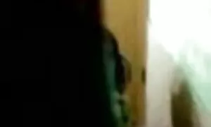 ধাক্কা মারা ছোট মেয়েদের চুদাচুদি ডগী-স্টাইল কালো মেয়ের)