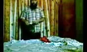 বিবাহিত বস সচিব, ছোট মেয়েদের চুদাচুদি লুকানো ক্যামেরা